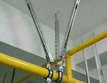 闸阀支撑架的质量要求。价格决定了奎文抗震支撑框架的质量。